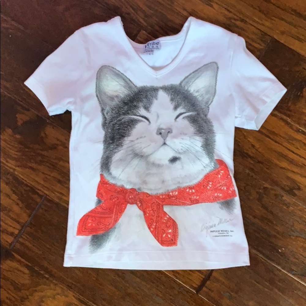 T Tribe: White V-neck Cat T-shirt